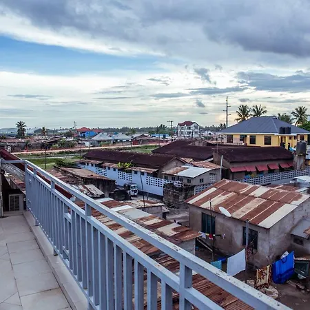 Triniti Airport Hotel-3